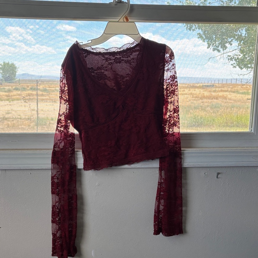 Elegant Lace Burgundy Top